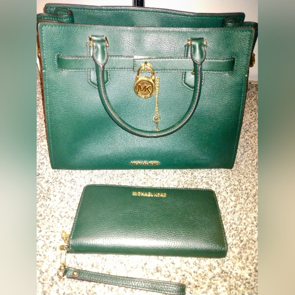 Michael Kors Hamilton Satchel and Continental Wallet Set Racing Green